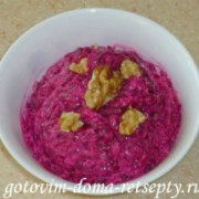 салат из свеклы с орехами и чесноком