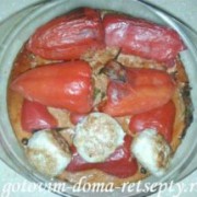 перец фаршированный рисом и куриным фаршем