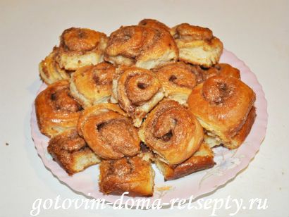 плюшки с сахаром и корицей