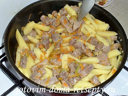 овощное рагу с мясом, картошкой и капустой 10