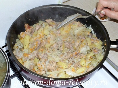 овощное рагу с мясом, картошкой и капустой 15