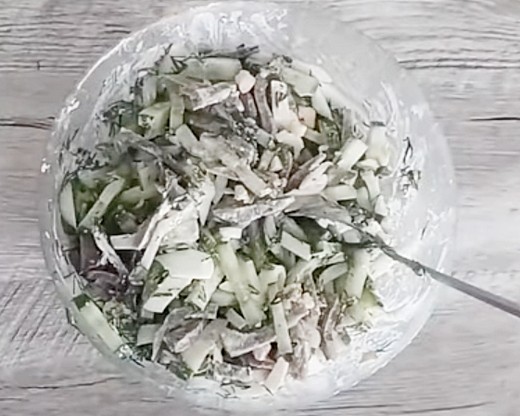 салаты с говяжьим языком и огурцами 8
